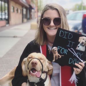 Meet your Posher, Caitlin